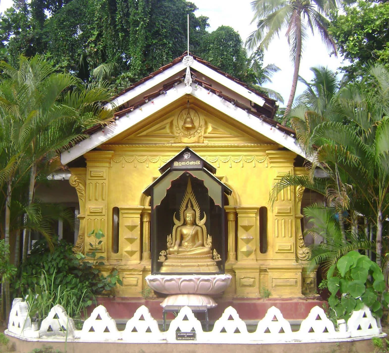 Ancient Sri Lankan temple ruins